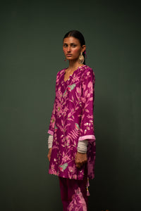 Himanshi Goel (Bees and Baubles) in Masakali- Magenta Short Kurta  - Set of 2