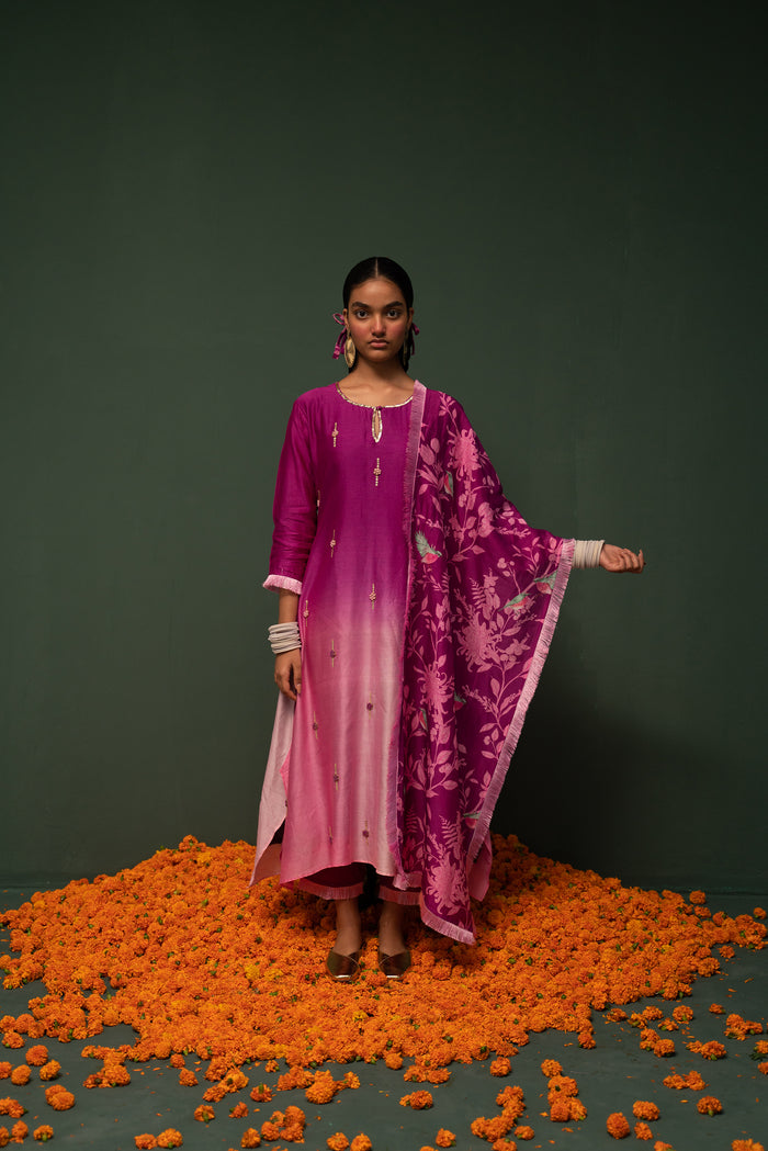 Masakali- Magenta Ombre Assymetric Kurta  - Set of 3