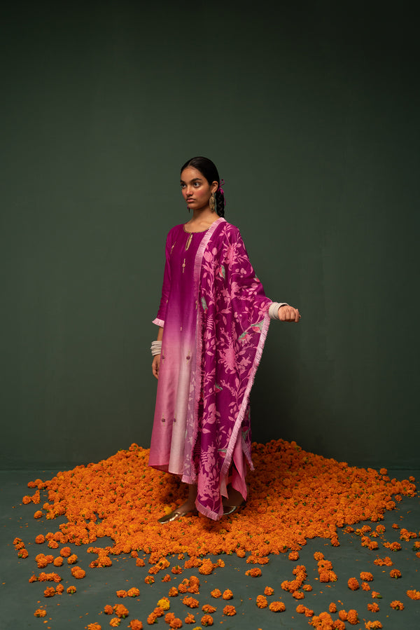 Masakali- Magenta Ombre Assymetric Kurta  - Set of 3