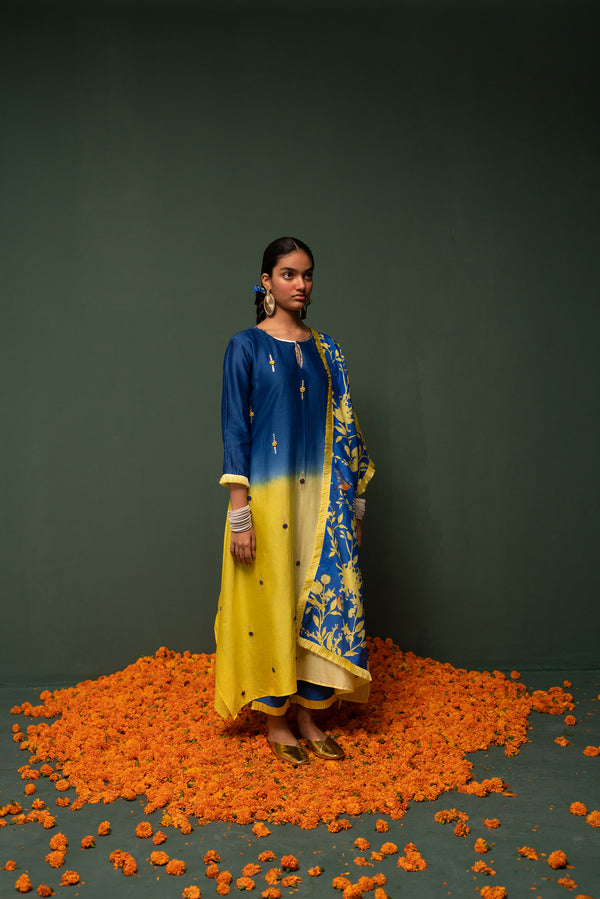 Masakali- Blue Ombre Assymetric Kurta  - Set of 3