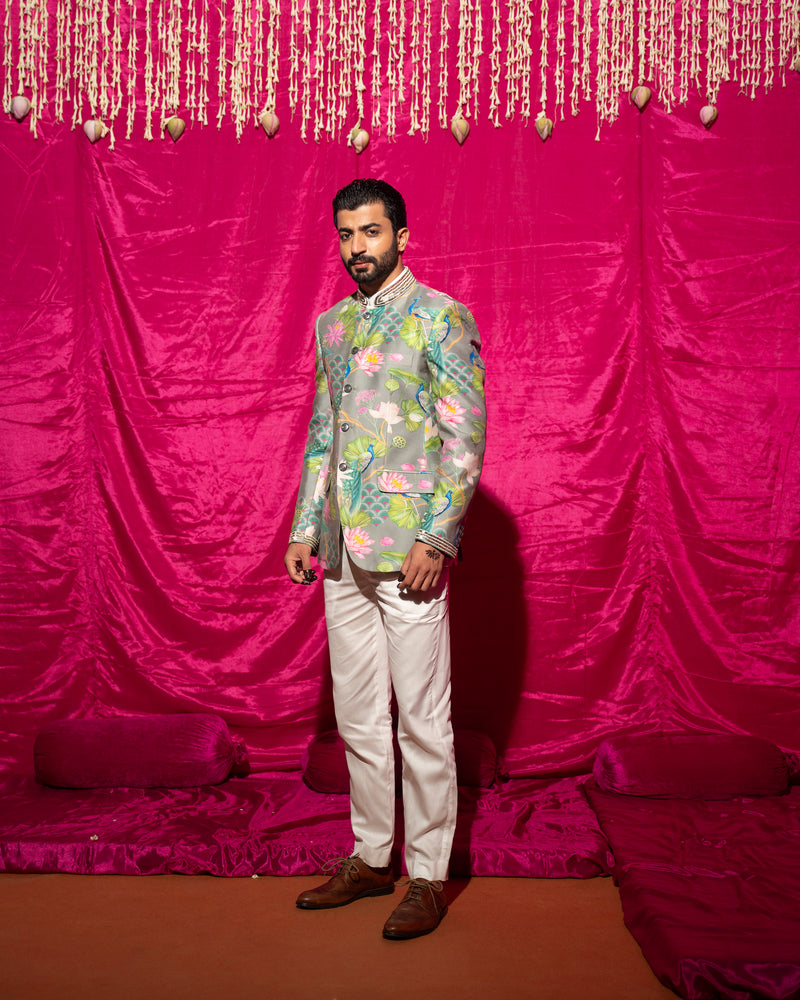 Bhādõ- Grey Bandhgala Set