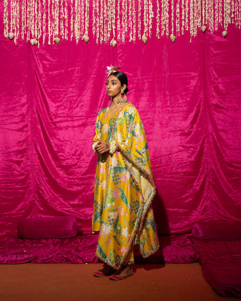 Bhādõ- Yellow Printed Kurta- Set of 3