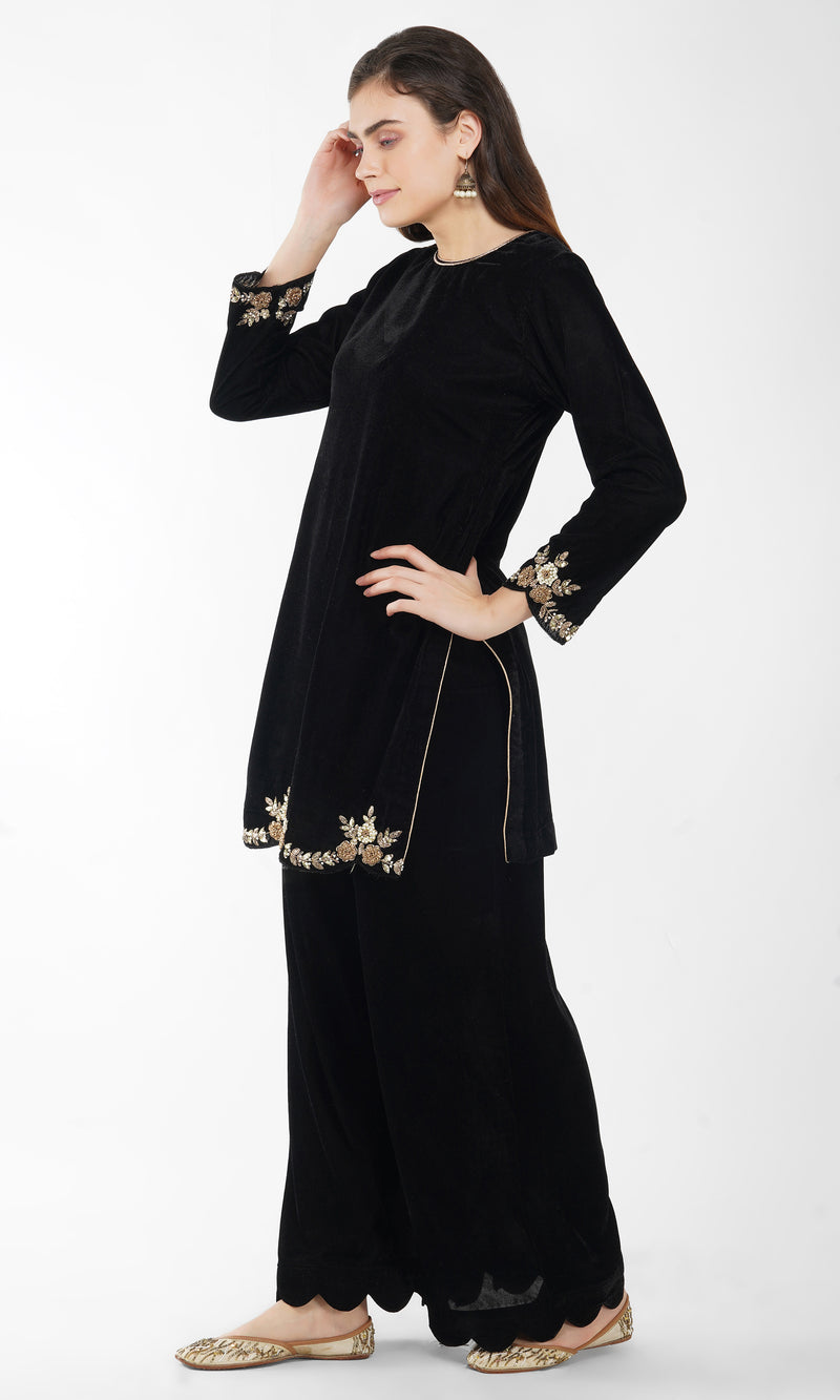 Black Embroidered Kurta Set of 2