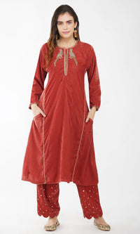 Bird Embroidered Velvet Kurta - Set of 2