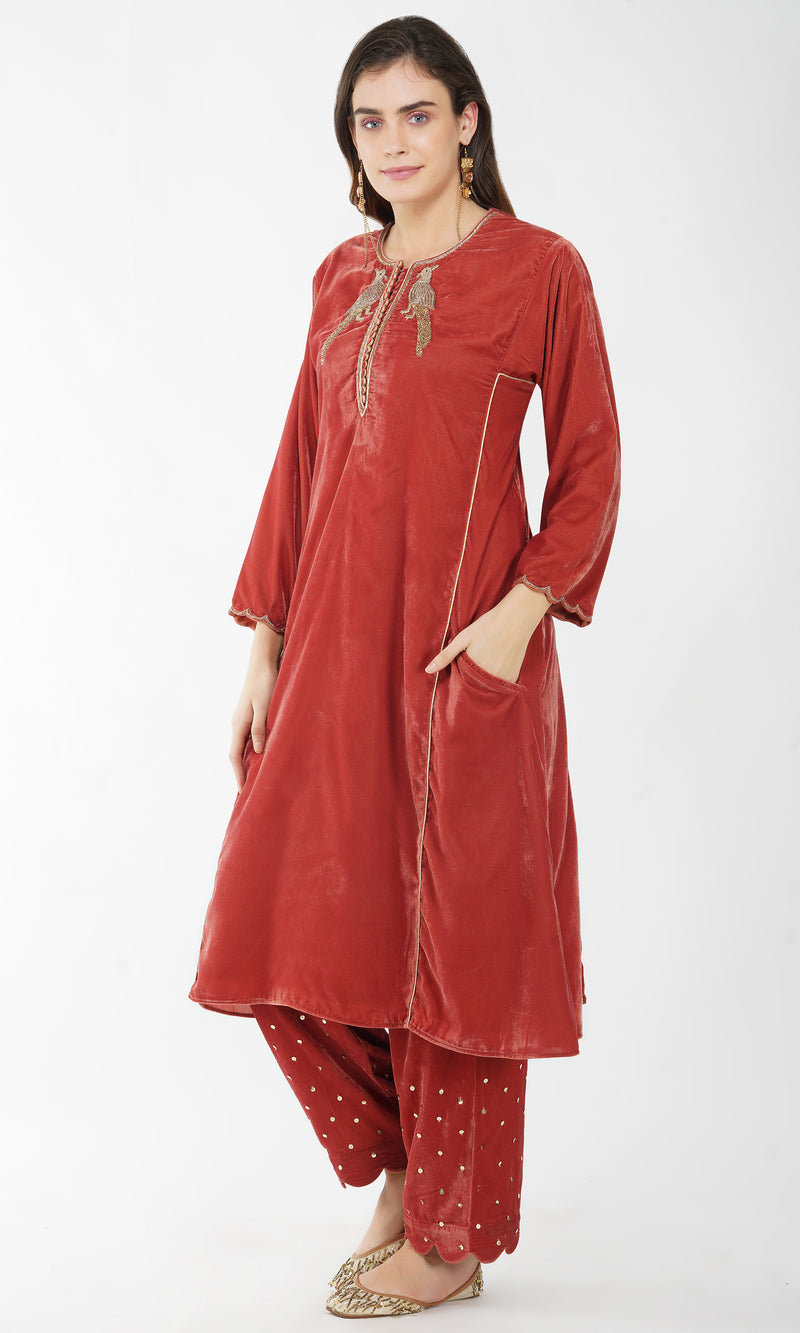 Bird Embroidered Velvet Kurta - Set of 2