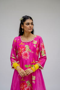 Baagh- Pink Printed Side Panel Suit - Set of 3