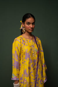 Dhriti Mehra in Masakali- Yellow Printed Kurta  - Set of 3