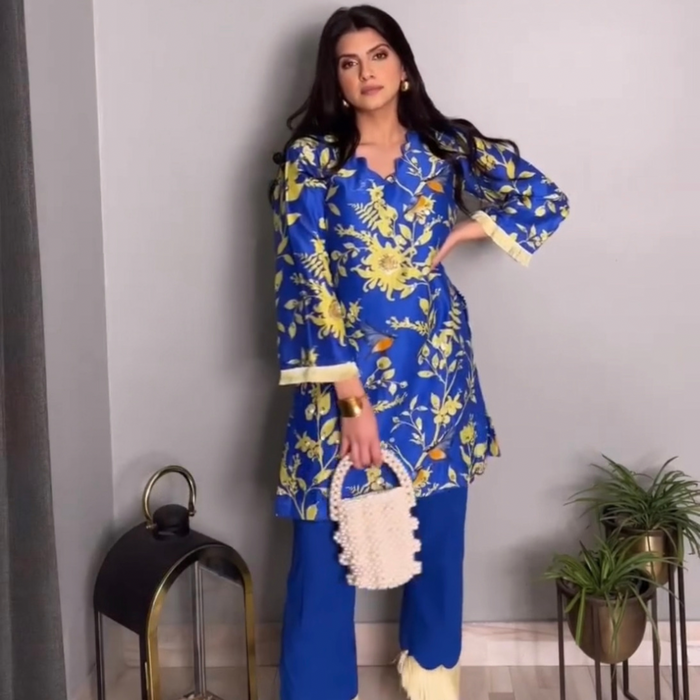 Dhriti Mehra in Masakali- Blue Short Kurta  - Set of 2