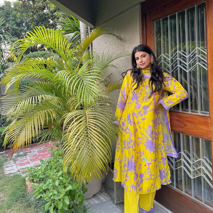 Dhriti Mehra in Masakali- Yellow Printed Kurta  - Set of 3